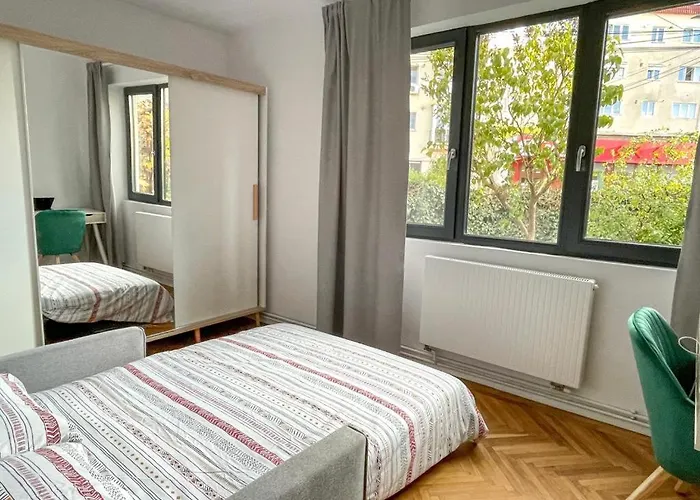 Flh - Nana\'S Apartment